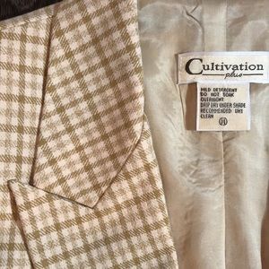 Vintage Beige Plaid Cropped Blazer